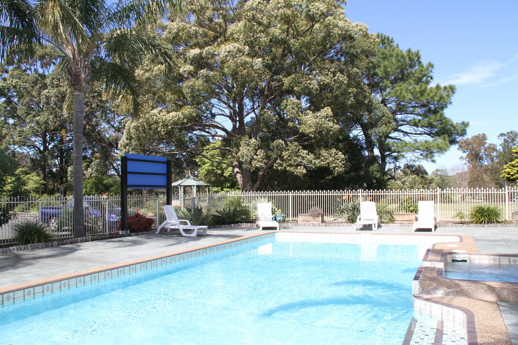 Golf Place Inn Wollongong Primbee Room photo