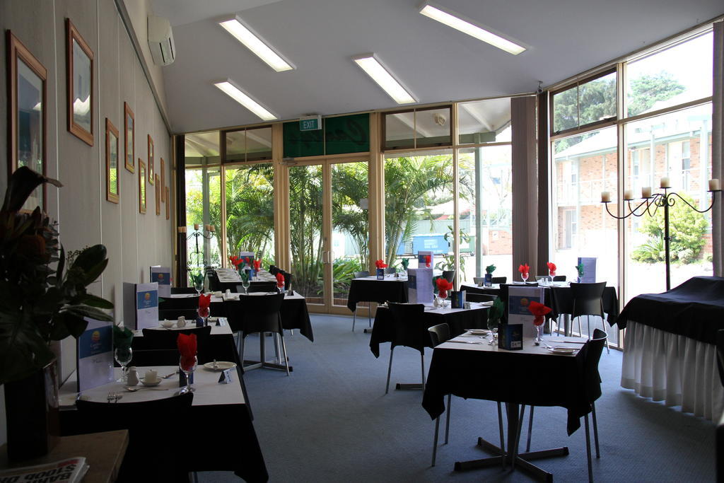 Golf Place Inn Wollongong Primbee Exterior photo
